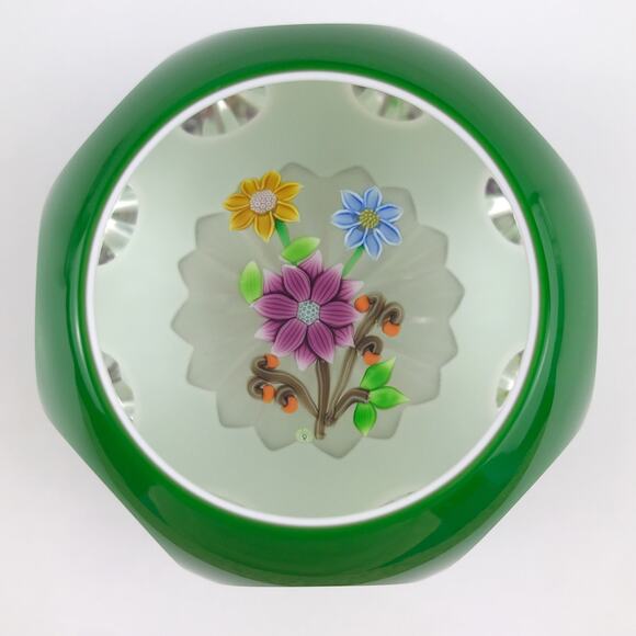 Perthshire 1989C Double Overlay Lampwork Flower Bouquet Faceted Paperweight - Picture 1 of 12